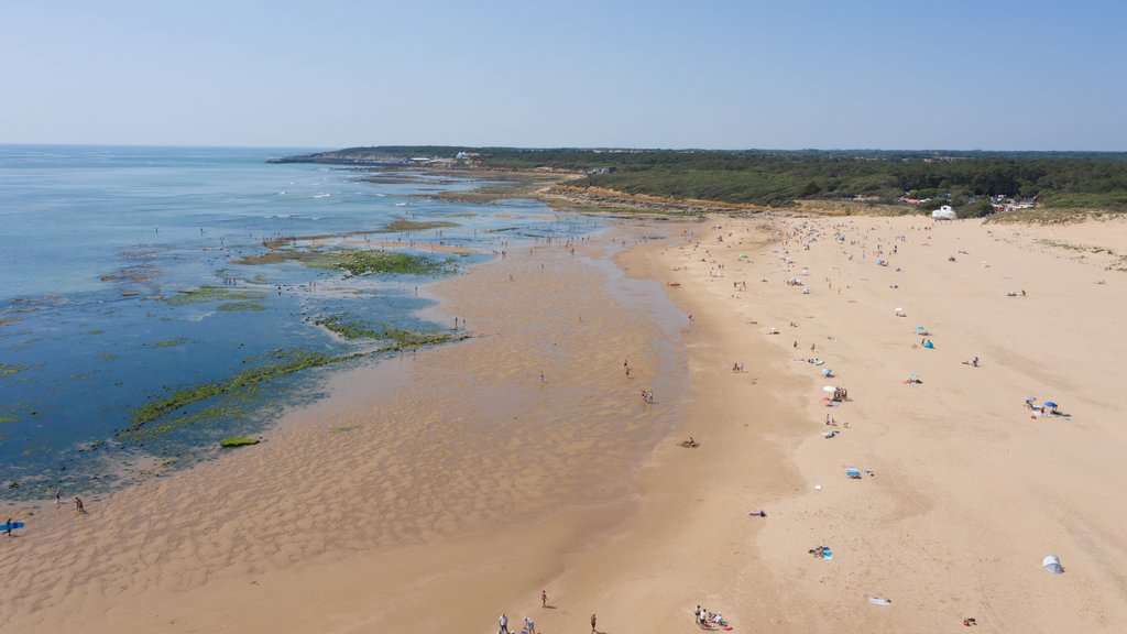 découvrez les activités incontournables à la plage du veillon en 2026 : sports nautiques, balades nature et animations pour toute la famille.
