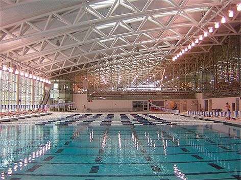 découvrez les activités et tarifs du centre aquatique val d'europe, un espace idéal pour toute la famille avec piscines, toboggans et cours de natation.