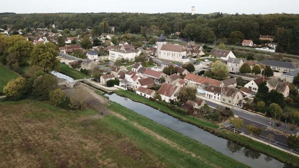 découvrez le complexe alain calmat et ses nombreuses activités sportives et de loisirs pour toute la famille. profitez d'espaces modernes et d'animations variées tout au long de l'année.