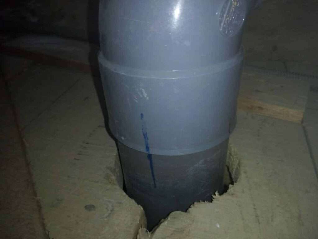 apprenez à réparer facilement une fuite sur un raccord pvc grâce à nos conseils pratiques et efficaces. guide étape par étape pour une réparation durable.