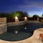 Liner piscine gris anthracite : avantages et conseils pour un bassin moderne