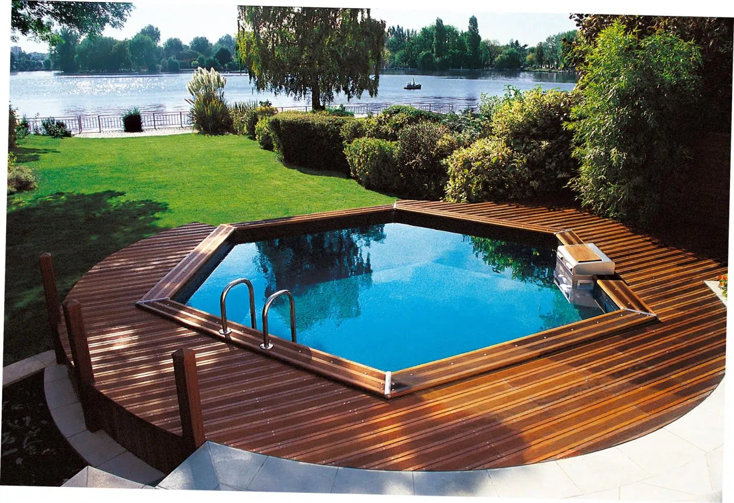 découvrez la piscine petit port à nantes, un espace idéal pour la natation, les loisirs aquatiques et le bien-être en plein cœur de la ville.