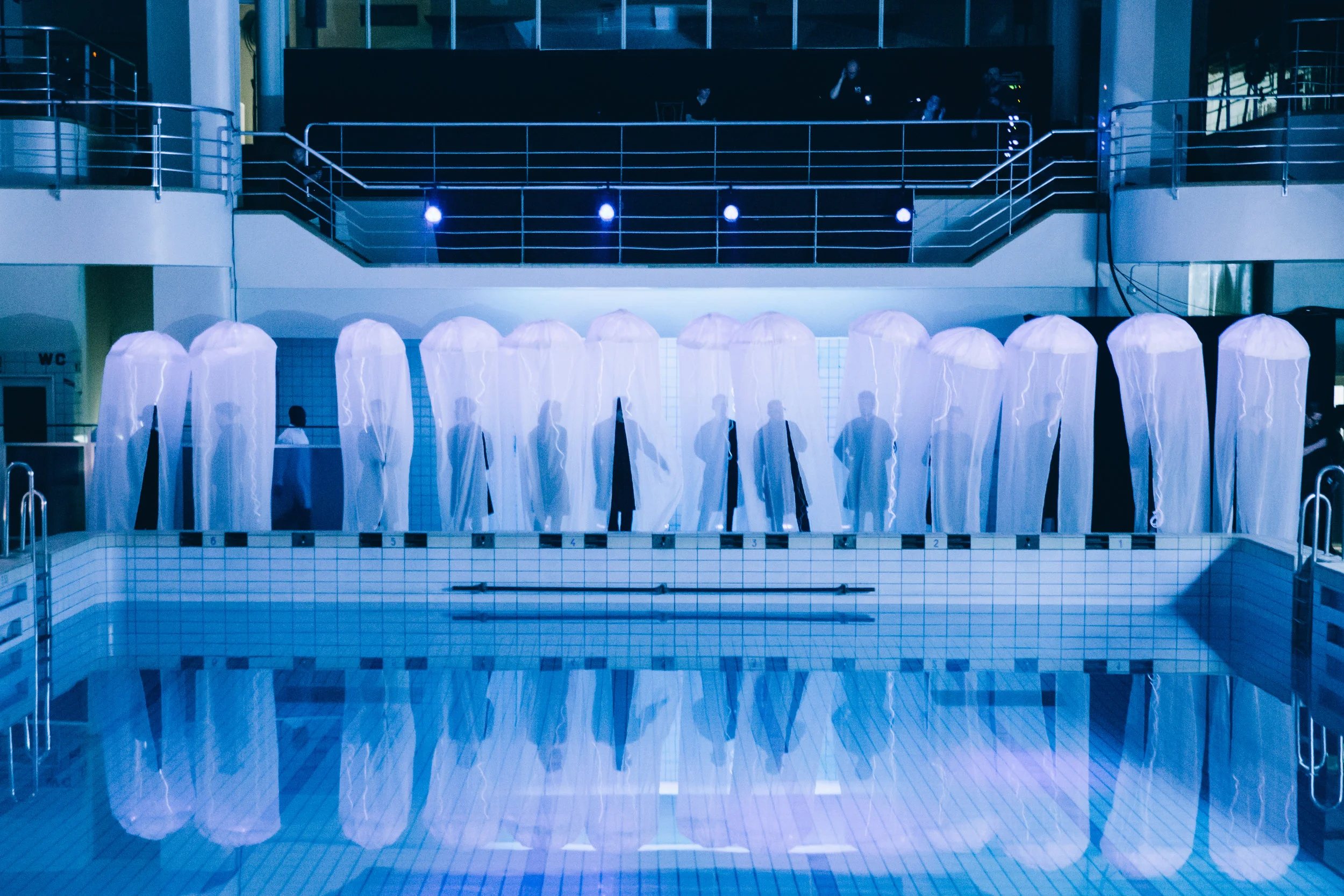 découvrez l'univers unique de jules verne pool, alliant aventure et élégance pour vos moments de détente inoubliables.