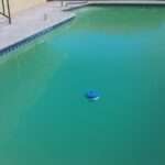 Pourquoi l&rsquo;eau de votre piscine devient-elle trouble et blanche et comment y remédier
