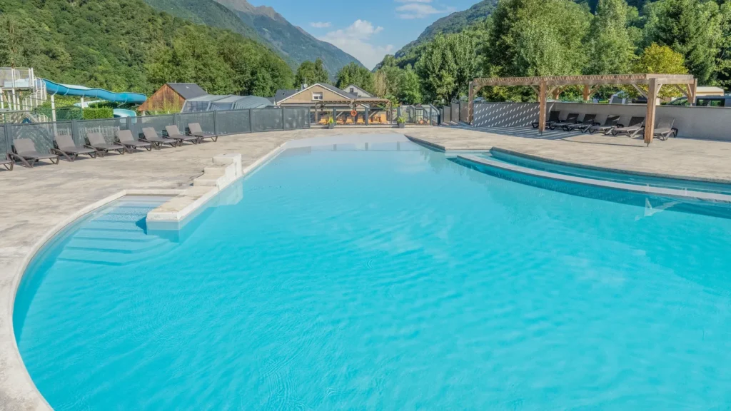 découvrez luz saint sauveur, un charmant village des pyrénées, idéal pour profiter d'une escapade nature et détente au cœur des montagnes.