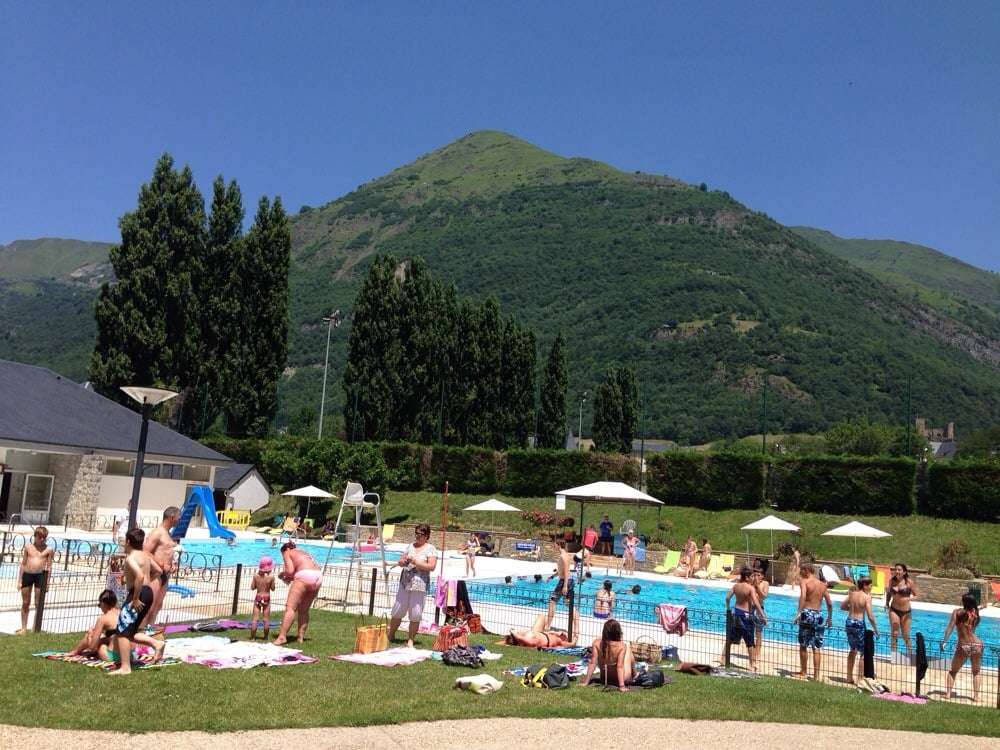découvrez luz st sauveur, une charmante destination avec une piscine accueillante pour toute la famille. profitez d'un cadre naturel exceptionnel et de nombreuses activités de plein air.
